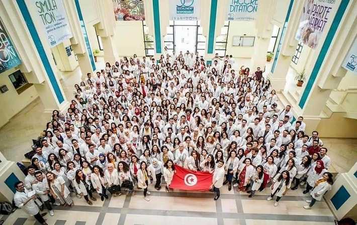 Égoïsme ou Héroïsme : L’Exode des Médecins Tunisiens